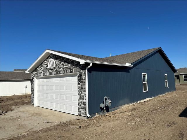 20815 Fairview Street, Edgerton, KS 66021