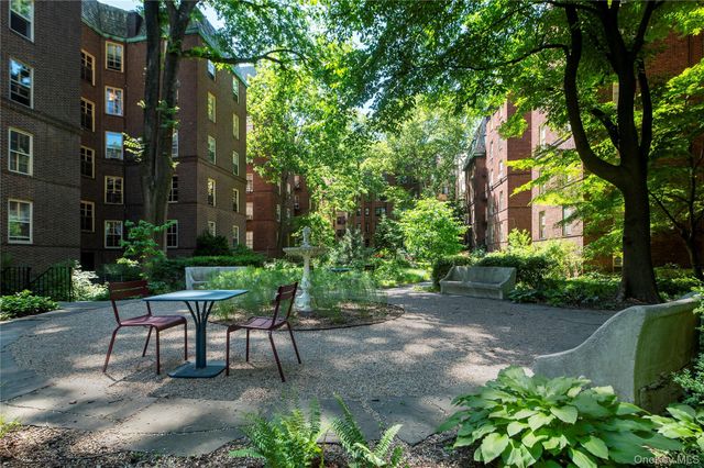 34-22 81 Street 42, Jackson Heights, NY 11372