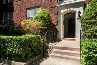 34-22 81 Street 42, Jackson Heights, NY 11372