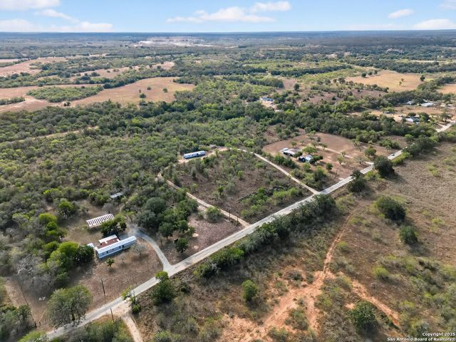 845 Campobella, Kingsbury, TX 78638