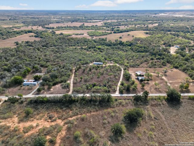 845 Campobella, Kingsbury, TX 78638