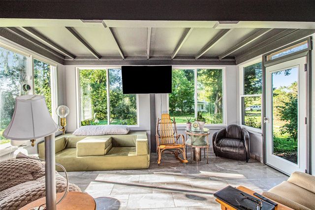 7350 Sanford Road, Howell, MI 48855