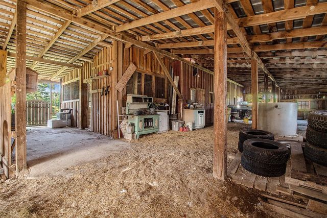 7350 Sanford Road, Howell, MI 48855