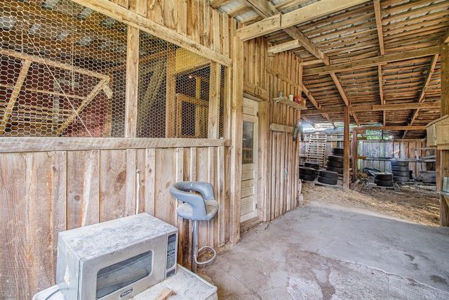 7350 Sanford Road, Howell, MI 48855