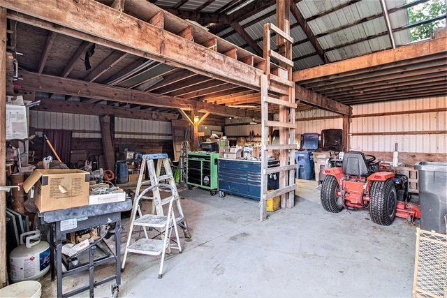 7350 Sanford Road, Howell, MI 48855