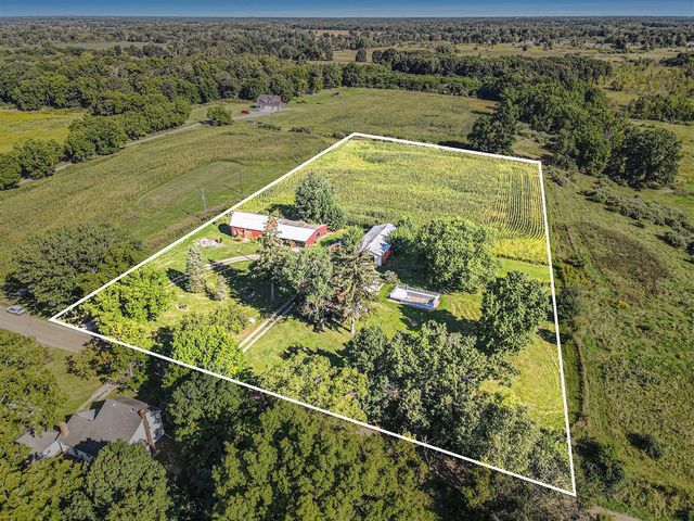 7350 Sanford Road, Howell, MI 48855