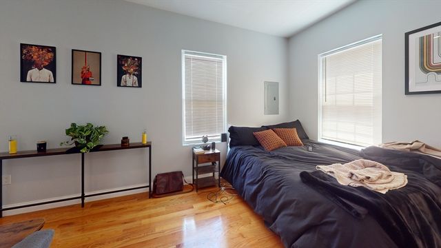 309R Sumner 2L, Boston, MA 02128