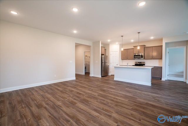 330 Creek Grove Avenue, New Market, AL 35761