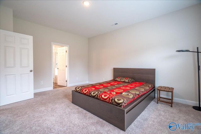 330 Creek Grove Avenue, New Market, AL 35761