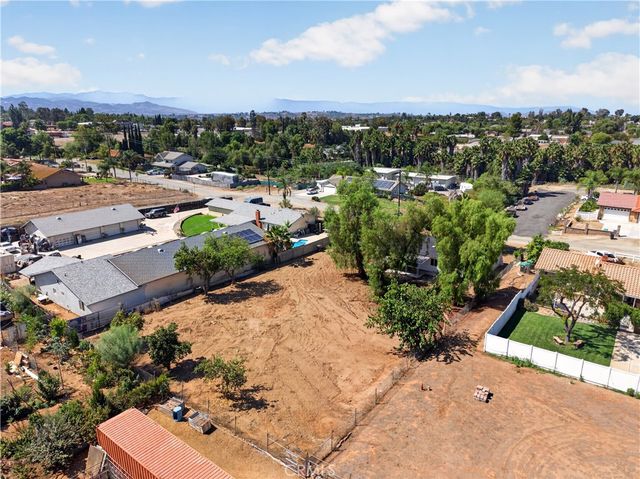16116 Gardner, Riverside, CA 92504