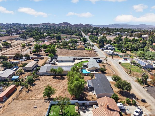 16116 Gardner, Riverside, CA 92504
