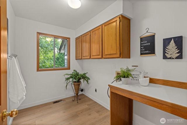 11715 SE 61st Place, Bellevue, WA 98006