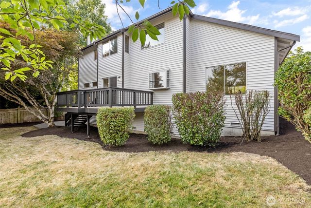 11715 SE 61st Place, Bellevue, WA 98006