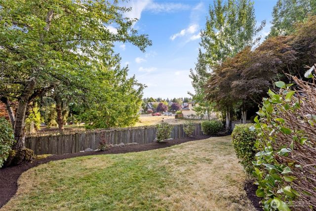 11715 SE 61st Place, Bellevue, WA 98006