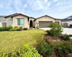 15012 Pams Way, Bakersfield, CA 93314