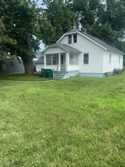 827 Golden Avenue, Battle Creek, MI 49014