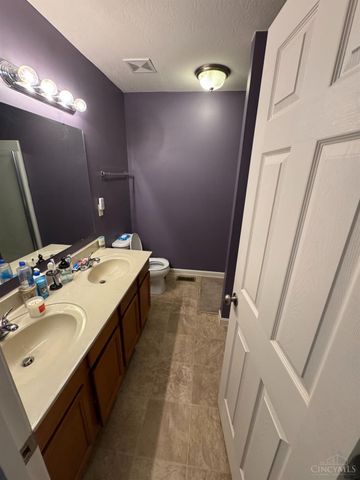 5865 Hayden Drive, Middletown, OH 45042