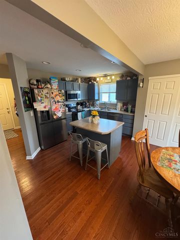 5865 Hayden Drive, Middletown, OH 45042