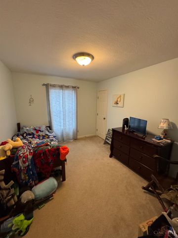 5865 Hayden Drive, Middletown, OH 45042