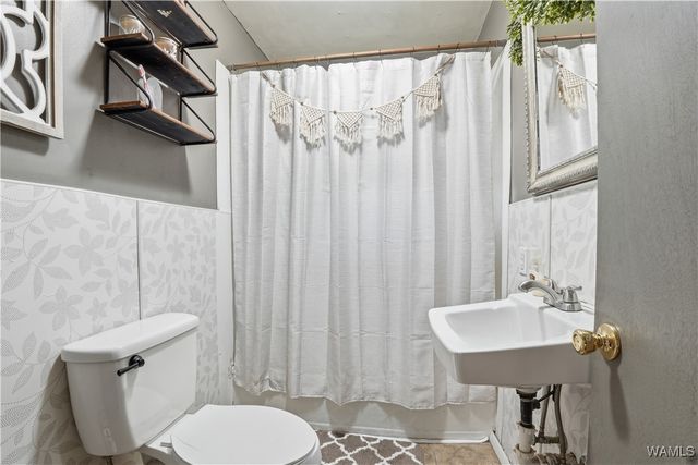 499 East Ave, Berry, AL 35546