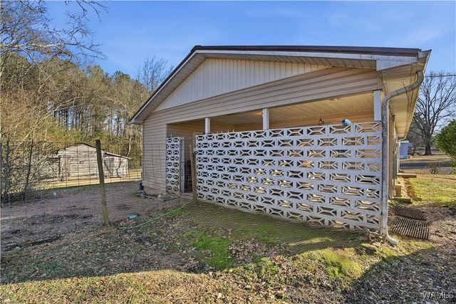 499 East Ave, Berry, AL 35546