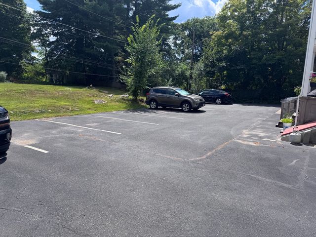 8 Harding St B, Grafton, MA 01560