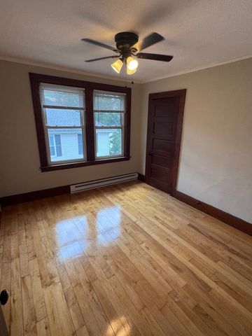 8 Harding St B, Grafton, MA 01560