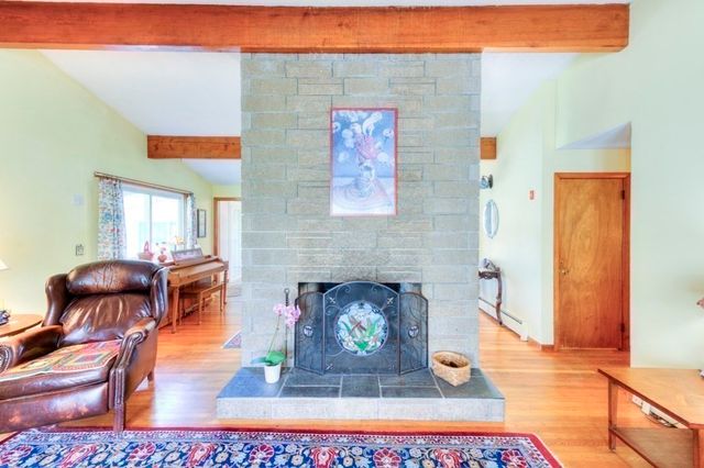 6 Burtenmar Circle, Paxton, MA 01612
