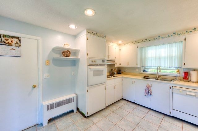 6 Burtenmar Circle, Paxton, MA 01612