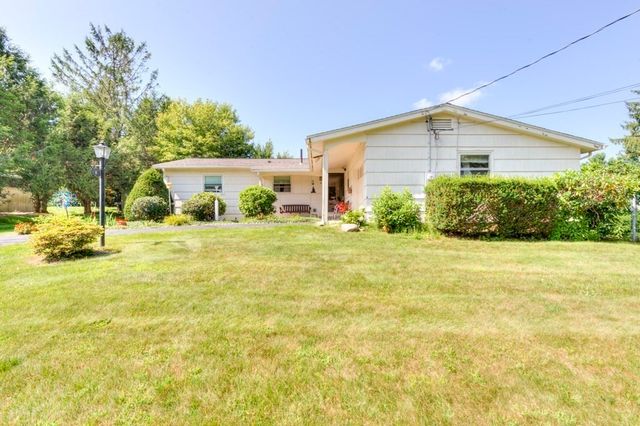 6 Burtenmar Circle, Paxton, MA 01612