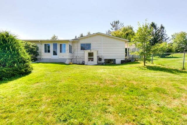 6 Burtenmar Circle, Paxton, MA 01612
