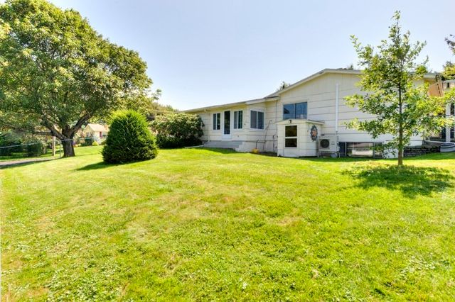 6 Burtenmar Circle, Paxton, MA 01612