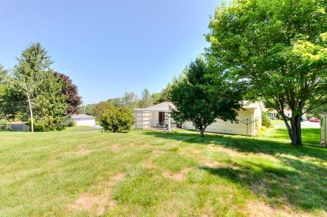 6 Burtenmar Circle, Paxton, MA 01612