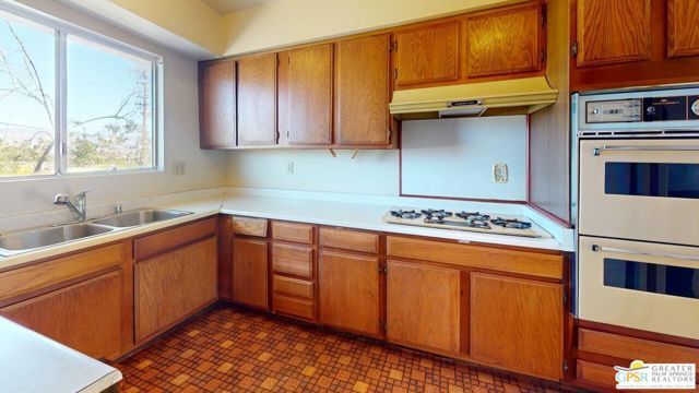 2780 N Girasol Avenue, Palm Springs, CA 92262