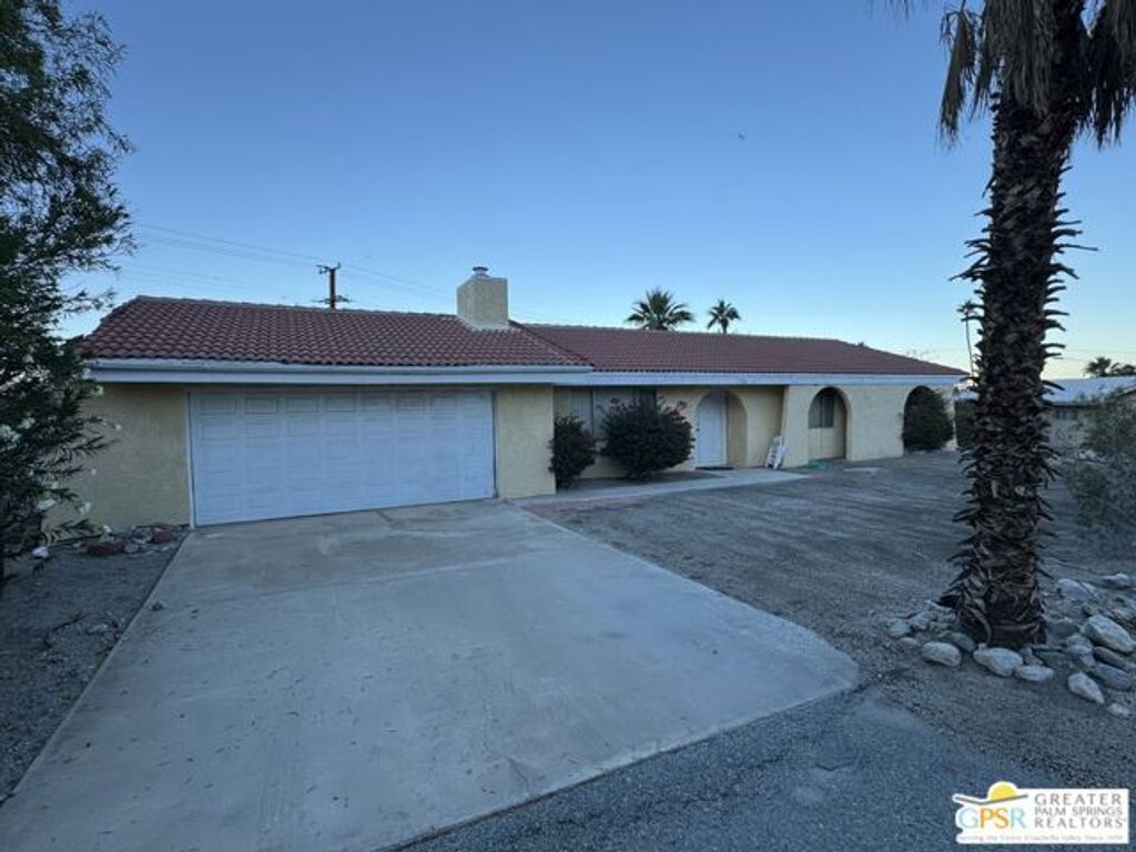 2780 N Girasol Avenue, Palm Springs, CA 92262