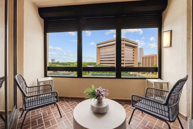 5555 Del Monte Drive 704, Houston, TX 77056