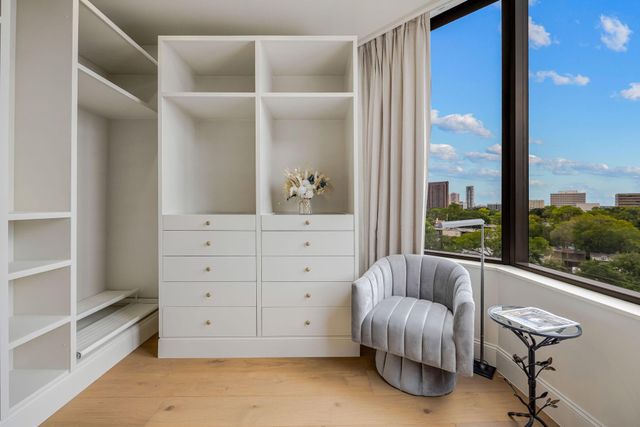 5555 Del Monte Drive 704, Houston, TX 77056