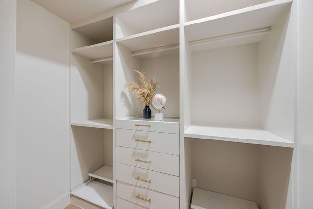 5555 Del Monte Drive 704, Houston, TX 77056