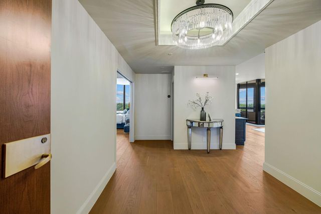 5555 Del Monte Drive 704, Houston, TX 77056