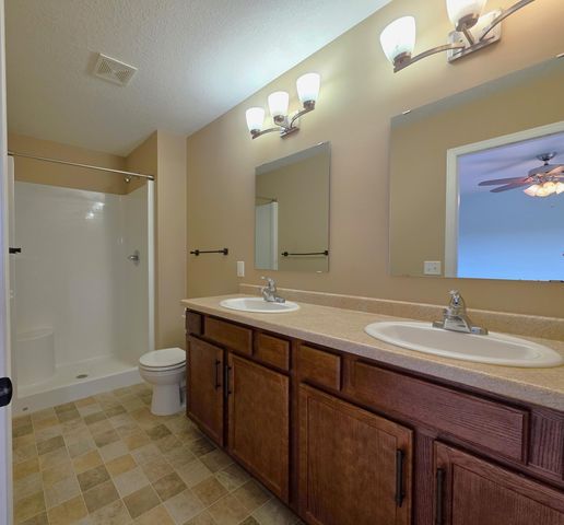 3563 Village Trail, Hastings, MN 55033