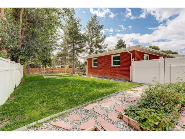 1211 16th Ave, Longmont, CO 80501