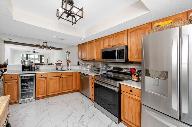 19029 US 19 HIGHWAY N 17F, Clearwater, FL 33764