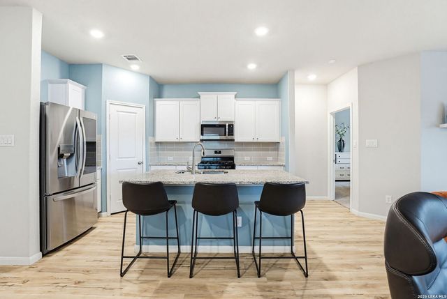 31697 UNTRODDEN WAY, Bulverde, TX 78163