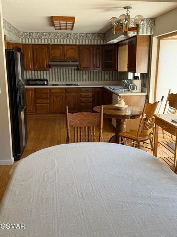 1455 Chapman Highway, Sevierville, TN 37876