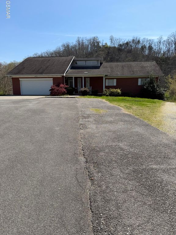 1455 Chapman Highway, Sevierville, TN 37876