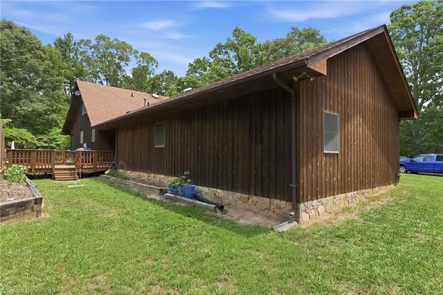 5132 Watchtower Road, Julian, NC 27283