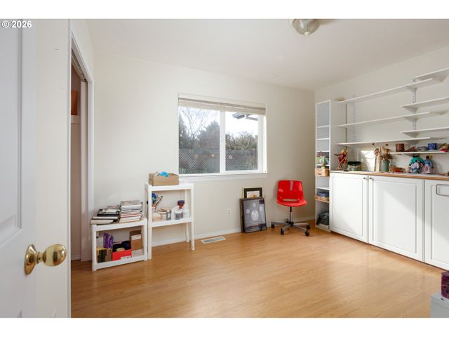 3653 PARK Pl, Hood River, OR 97031