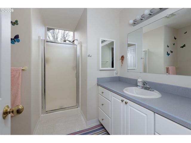 3653 PARK Pl, Hood River, OR 97031