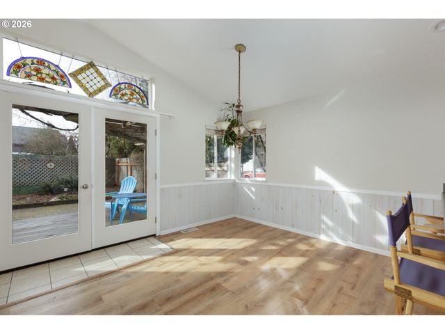 3653 PARK Pl, Hood River, OR 97031