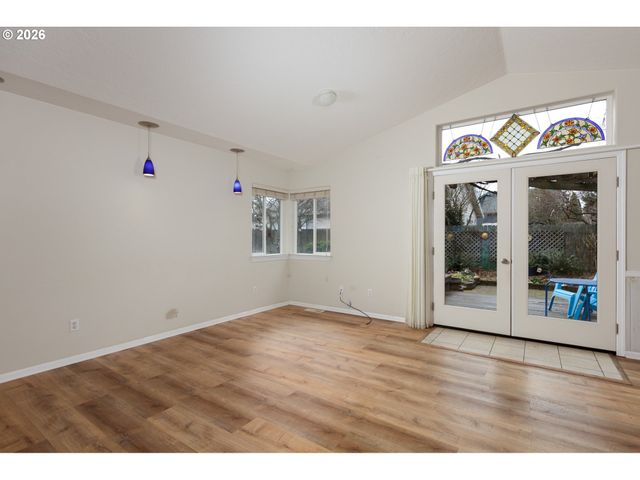 3653 PARK Pl, Hood River, OR 97031